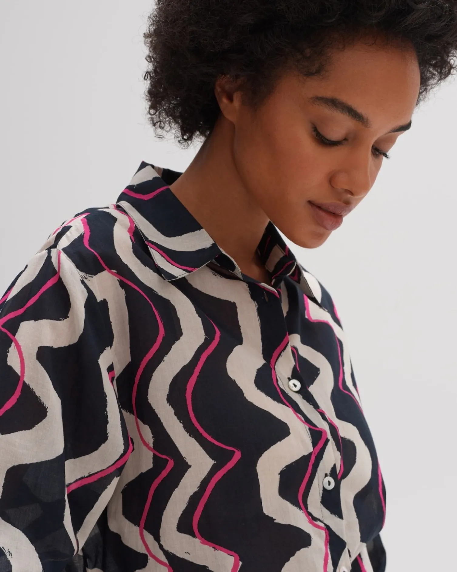 someday Fashion Blouses>Blouse Met Print Fumine Wave Coal Blue